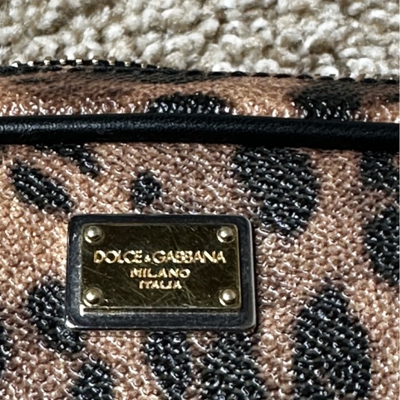 Dolce and Gabbana Beige Leopard Print Coated Canvas Crossbody Bag - Picture 10 of 12
